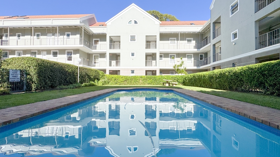 To Let 2 Bedroom Property for Rent in Gardens Western Cape